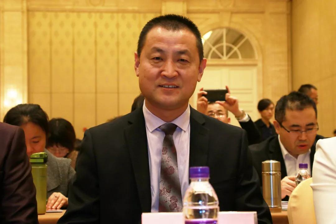 熱烈慶祝“變革創新 揚帆未來”北京中成康富2019年合伙人年會勝利召開 熱烈慶?!白兏飫撔?揚帆未來”北京中成康富2019年合伙人年會勝利召開